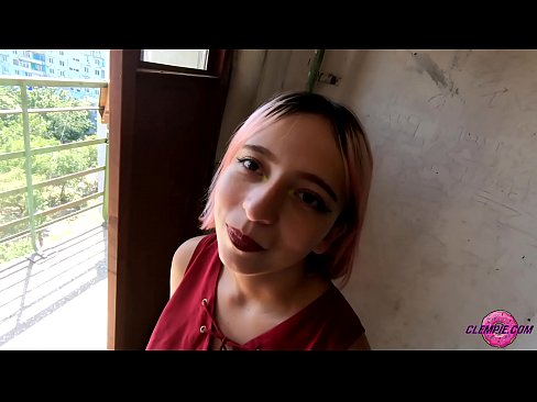 ❤️ Sensual student thith një të huaj në pjesën e jashtme - sperma në fytyrën e tij ❤ Seks në pornografi sq.passionateembracespotlight.ru ❌️